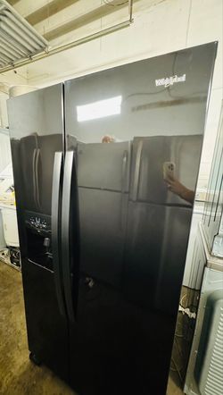Whirlpool Refrigerator – Great Condition