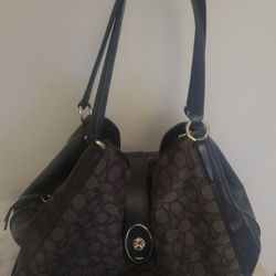 COACH Signature Carlye Handbag Black 