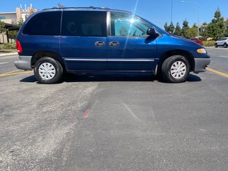 Plymouth Caravan Minivan Blue