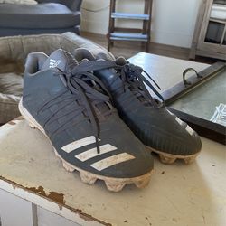 8.5 Baseball Cleats