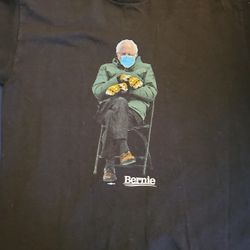 Chairman Sanders T-shirt Medium