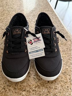 Bobs women size 8 shoe new $30