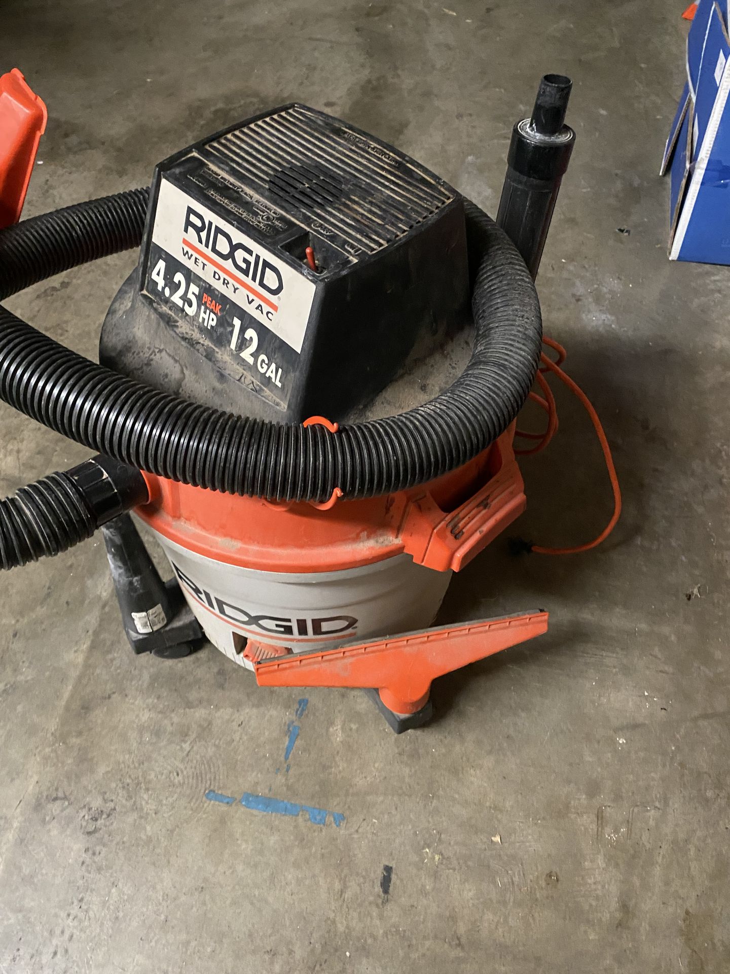 12 gallon shop vac