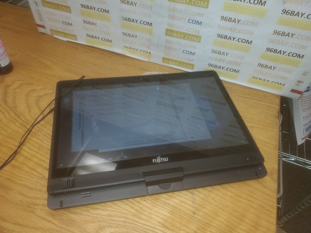 FUJITSU COMPUTER WINDOW TABLET (D1016)

