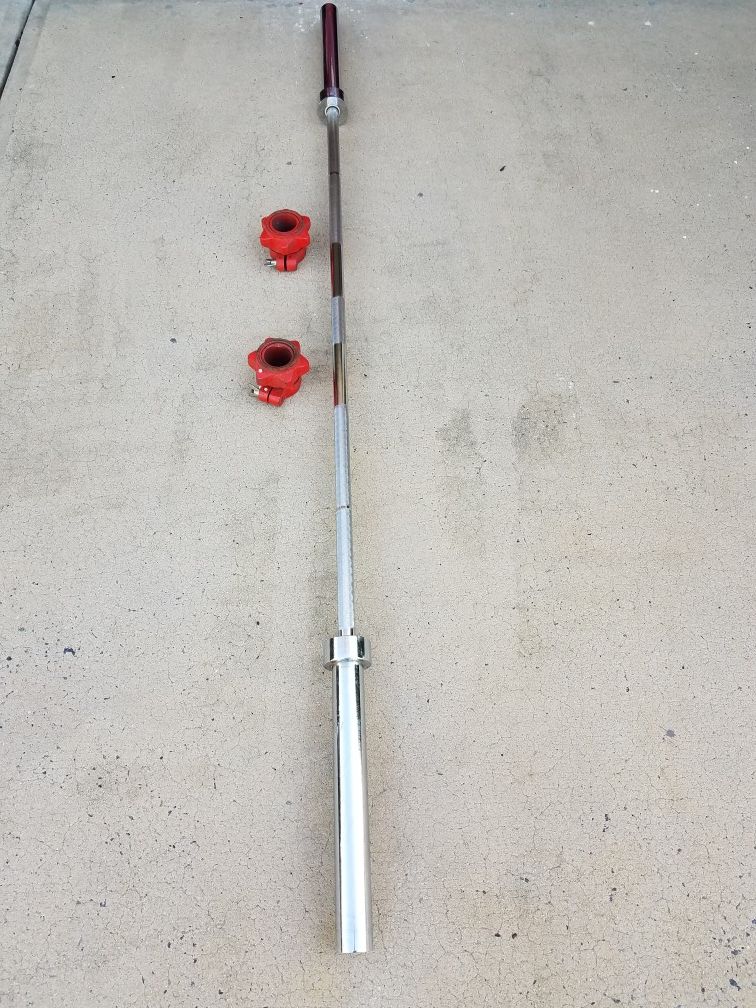 Olympic Barbell 7' 45 lbs with Collars (Fits 2 in. Weight Plates)