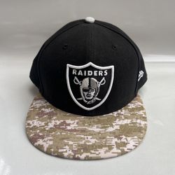 New Era Lav Vegas Raiders NFL Black Camo Salute to Service Fitted Hat Mens Sz 8