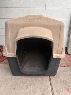 Top Paw XL Dog House