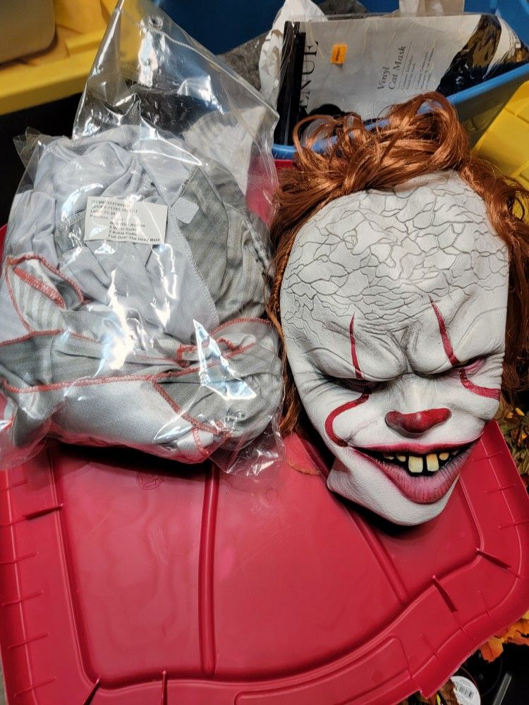 PENNYWISE COSTUME