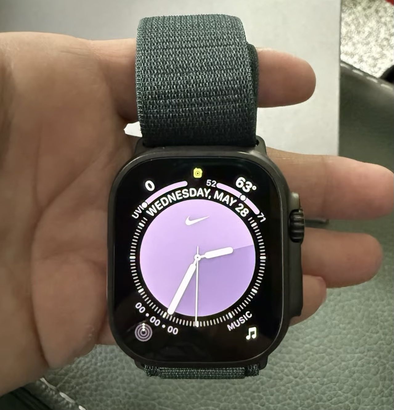 Apple Watch Ultra 2 49MM Titanium Black 