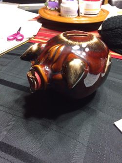 1957 hull Corky pig piggy bank