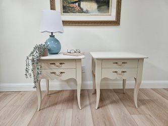 Pair of Ethan Allen Nightstands