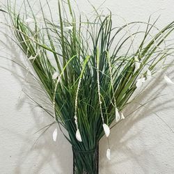 28in Rustic Farmhouse Style Artificial Wall Hanging Arrangement 