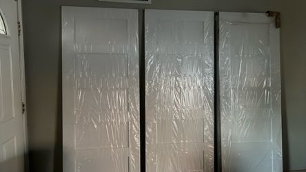 Tengo 5 puertas de interiores  solidas