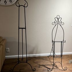 Easel