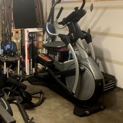 Free motion E5.5 Elliptical Trainer $500 OBO