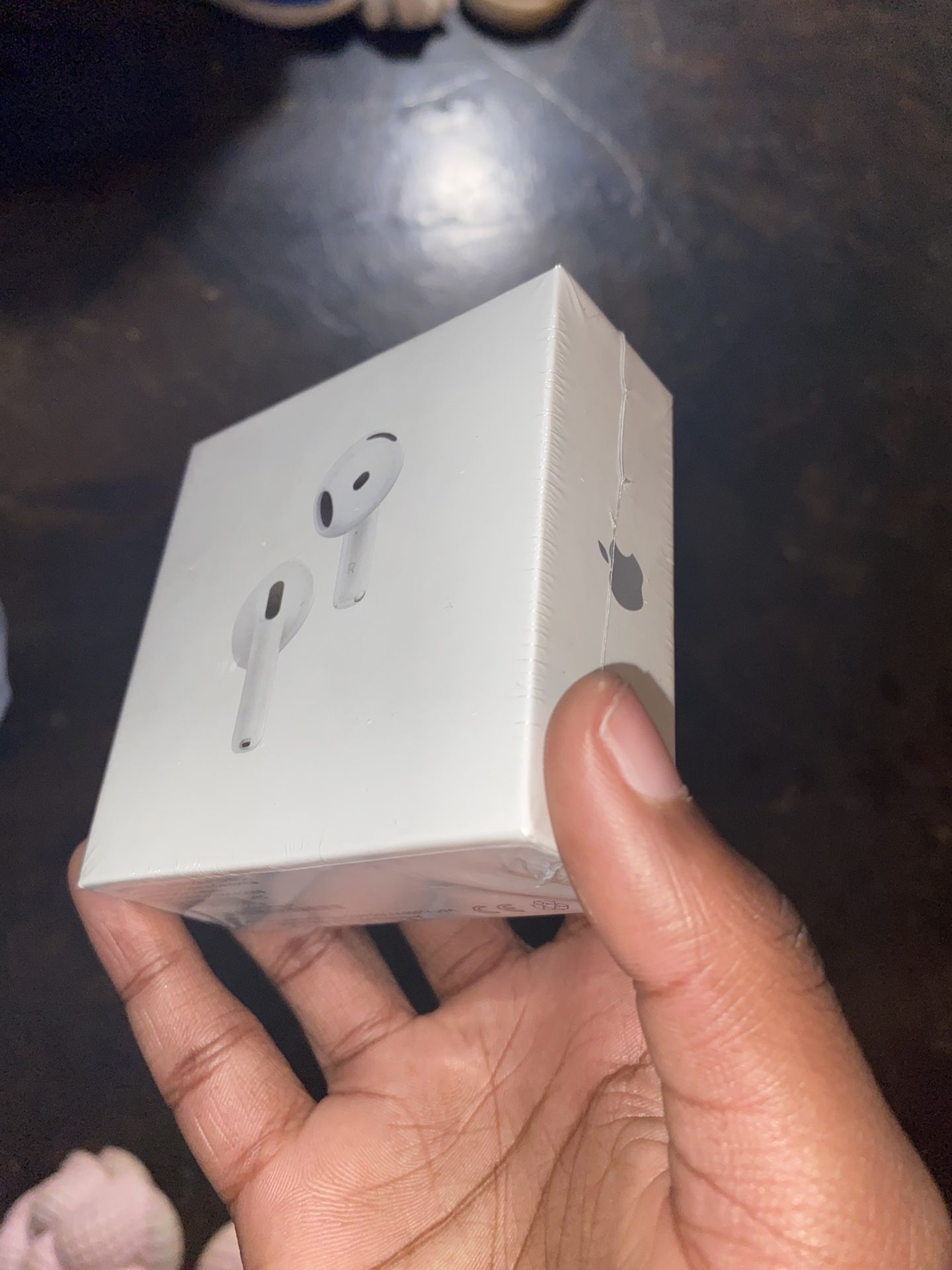 AirPods 4 (Active Noise Cancellation)