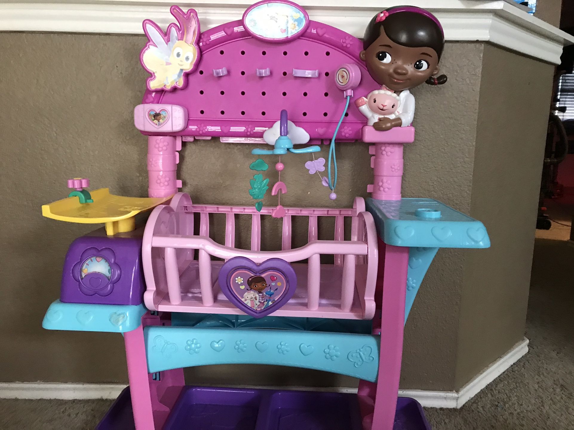 Doc McStuffins Baby Nursery