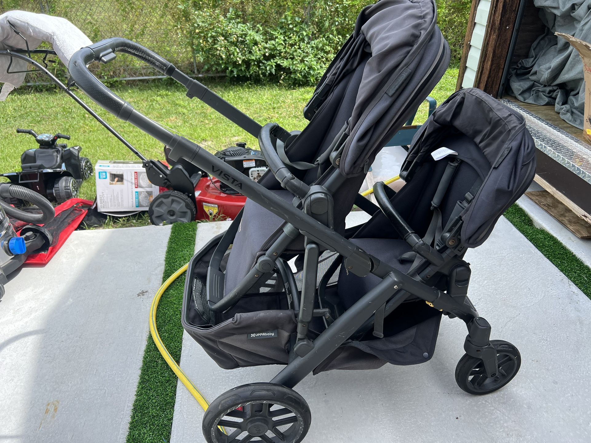 Stroller 