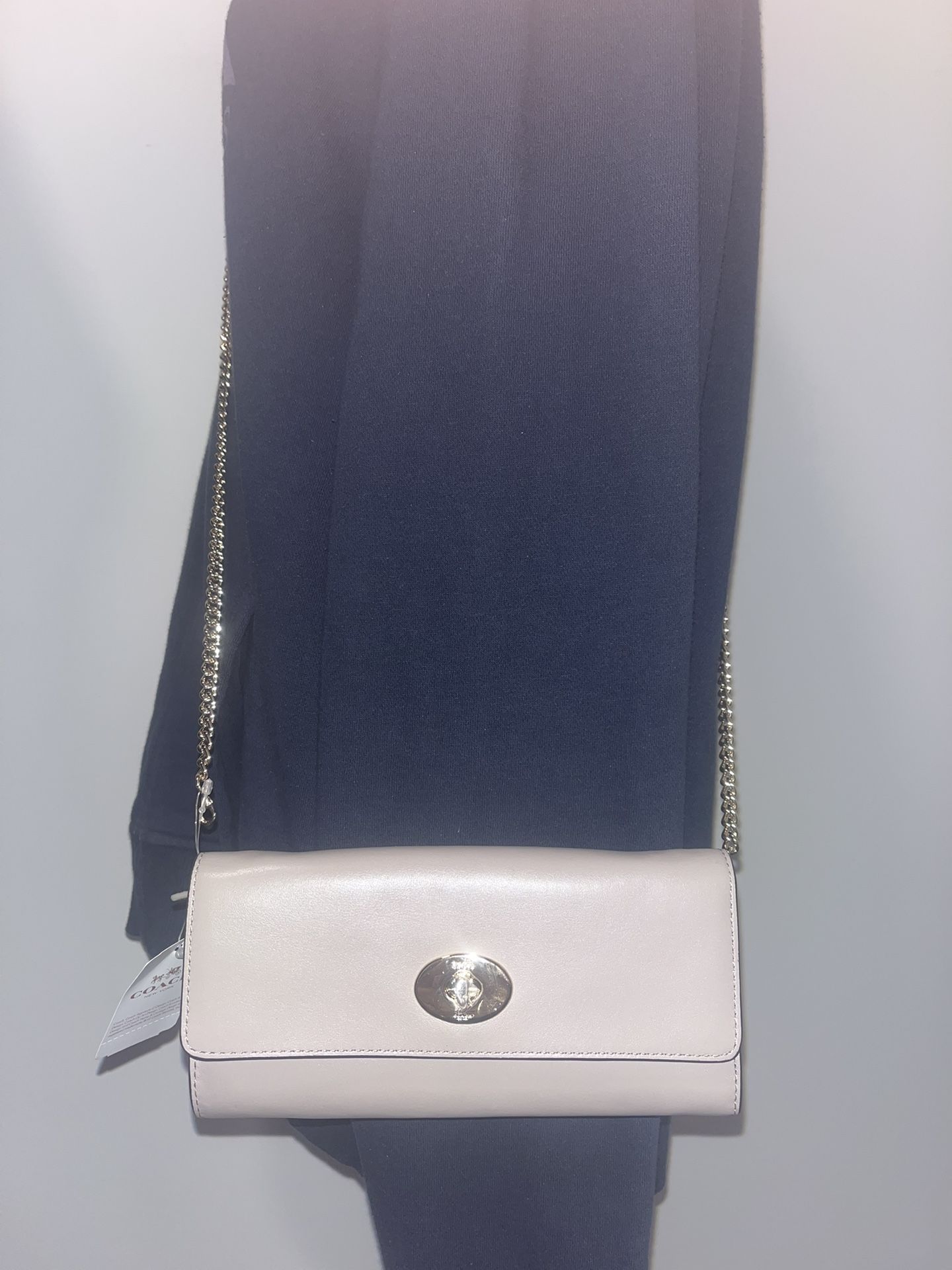 NWT Coach Turnlock Wallet Crossbody In Grey Birch