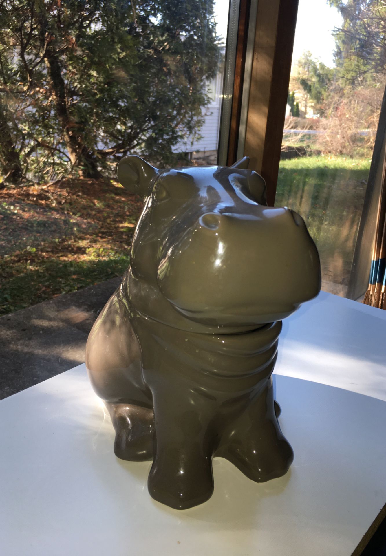 Hippo treat/ cookie jar