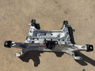 Sub-frame / Crossmember