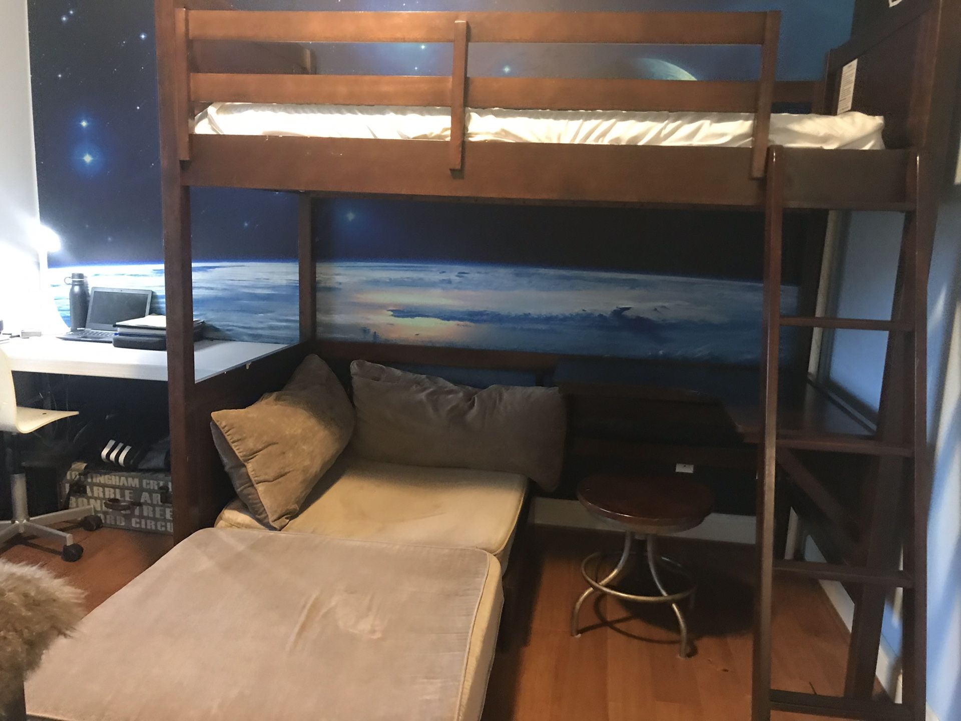 Universal Furniture Bryson twin bunk bed (mattress not included) for