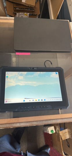 Dell Latitude 7220 Rugged Extreme  tablet 16GB RAM 256GB SSD Core i5 Windows 11 Pro