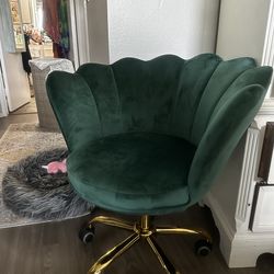 Vanity / Desk Chair
