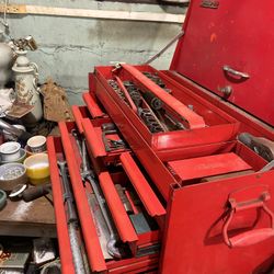 Snap -on Tool Box Full Of Vintage Snap On Tools And More 