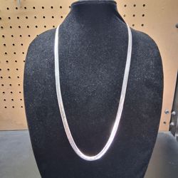28" chain