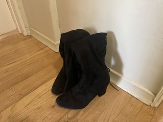 Black Boots 