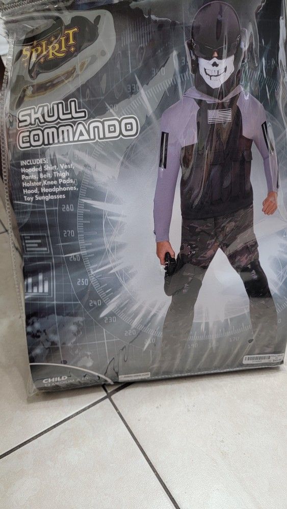 Skull Comando Costume