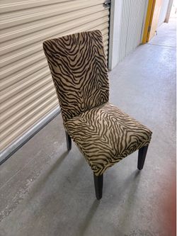 Parsens zebra chair