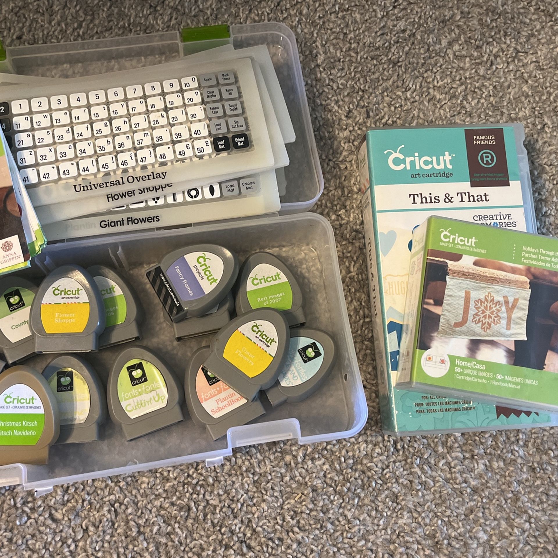 Cricut Fonts / Image Sets