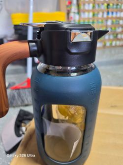 Termo para caliente y frio nuevo en caja.