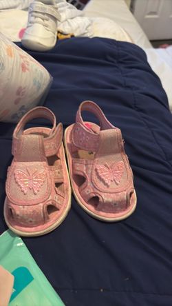 Size 4 sandals