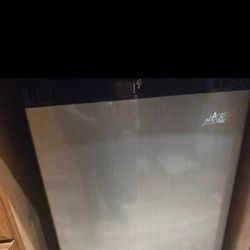 Mini Fridge Great Condition And Clean