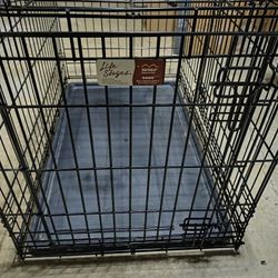 Medium Size Dog Crate/ Kennel, 2 Sided Entry Front And Side Carrying Handles