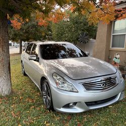 2012 Infiniti G25