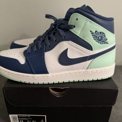 Air Jordan 1 MID MYSTIC NAVY