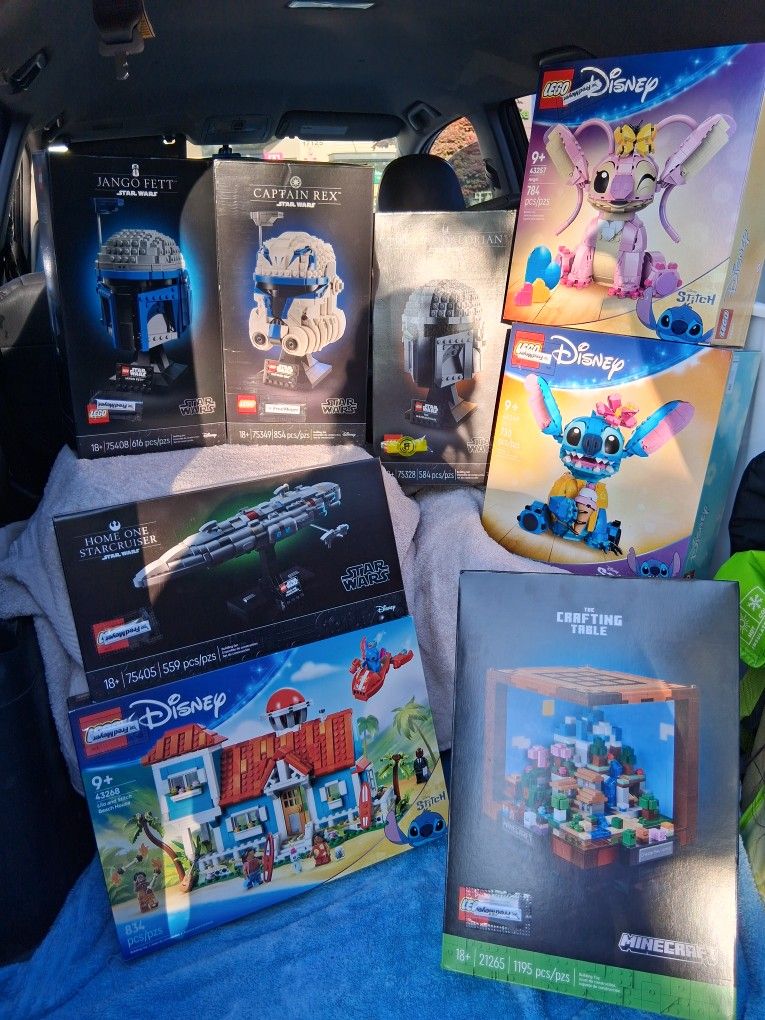 Star Wars, Stich, And F-1 Mini Figs Lego Bundle