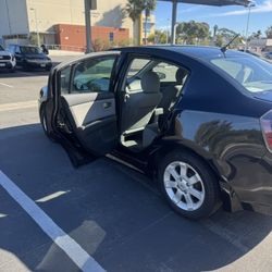 2012 Nissan Sentra · Sr