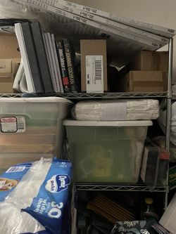4 Metal shelves