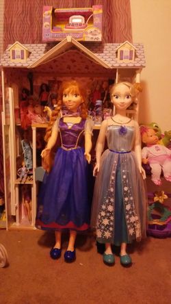 Anna & elsa dolls