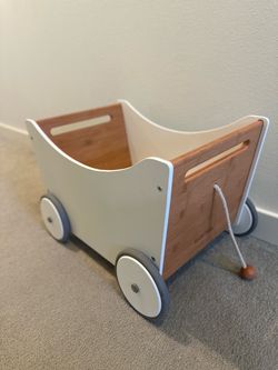 Kinderfeets toy box