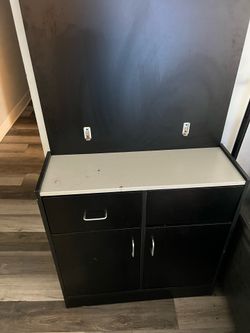 Barber Station Bundle – Cabinet, Chair & Anti-Fatigue Mat