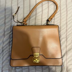 Lodi’s hand bag 
