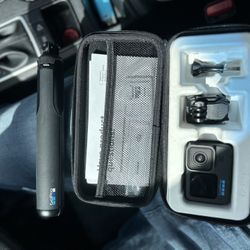 Like New Go Pro 10 Black