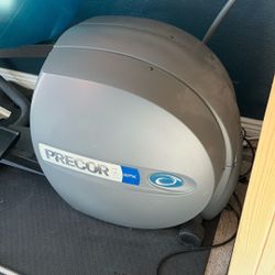 Precor EFX 5.23 Elliptical