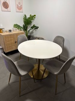 Cb2 odyssey round dining table